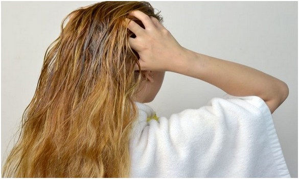 Популярні народні способи догляду за волоссям