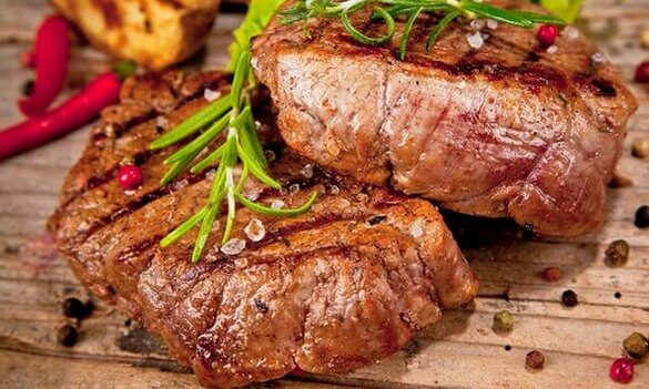 Як приготувати смачне м'ясо в духовці