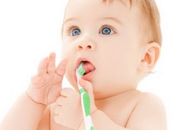 Як вибрати зубну дитячу щітку?
